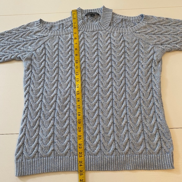 Boston Proper Cable Knit Cold Shoulder Sweater Size Extra Large - Picture 12 of 13